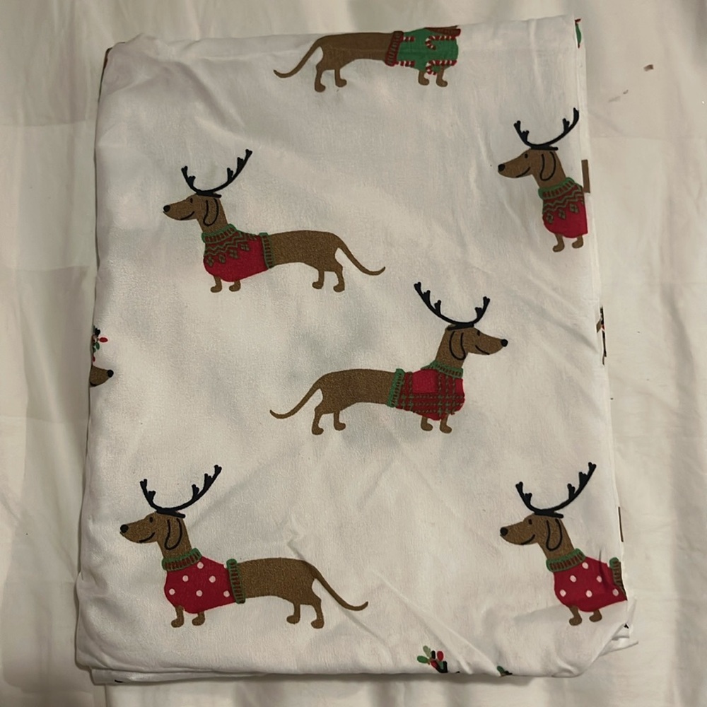 Dachshund Holiday Queen Size Sheets